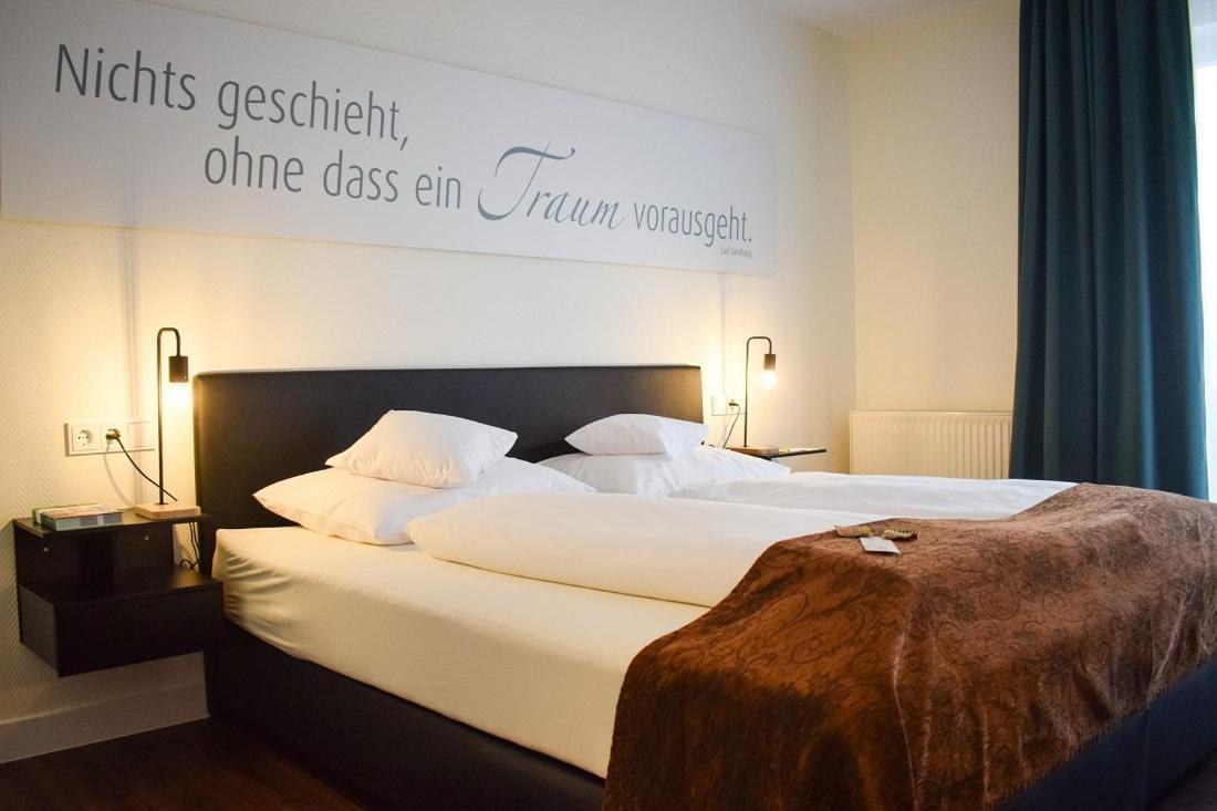 Landhotel Ruegheim Exterior photo